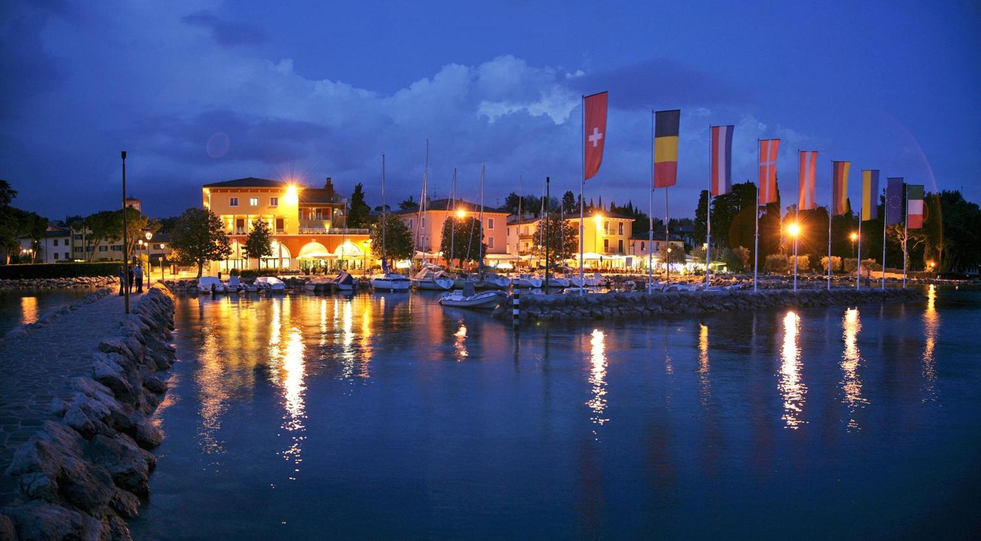 Hotel Vela D'Oro ***S Bardolino Luaran gambar